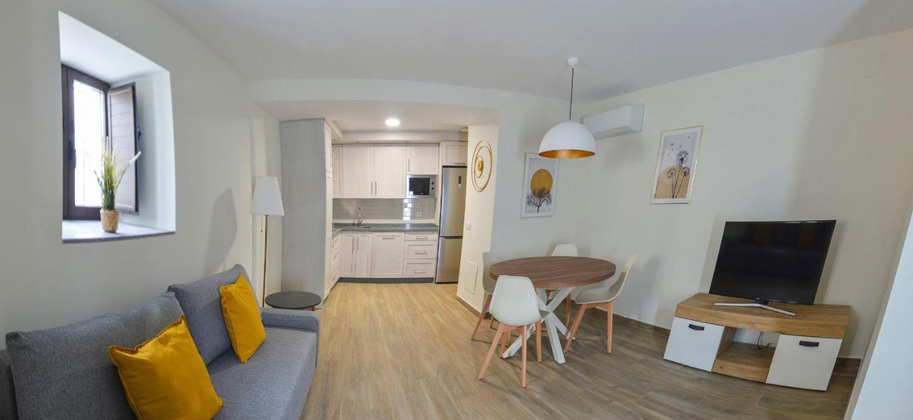 Caces Apartamentos Turisticos Hornillo מראה חיצוני תמונה